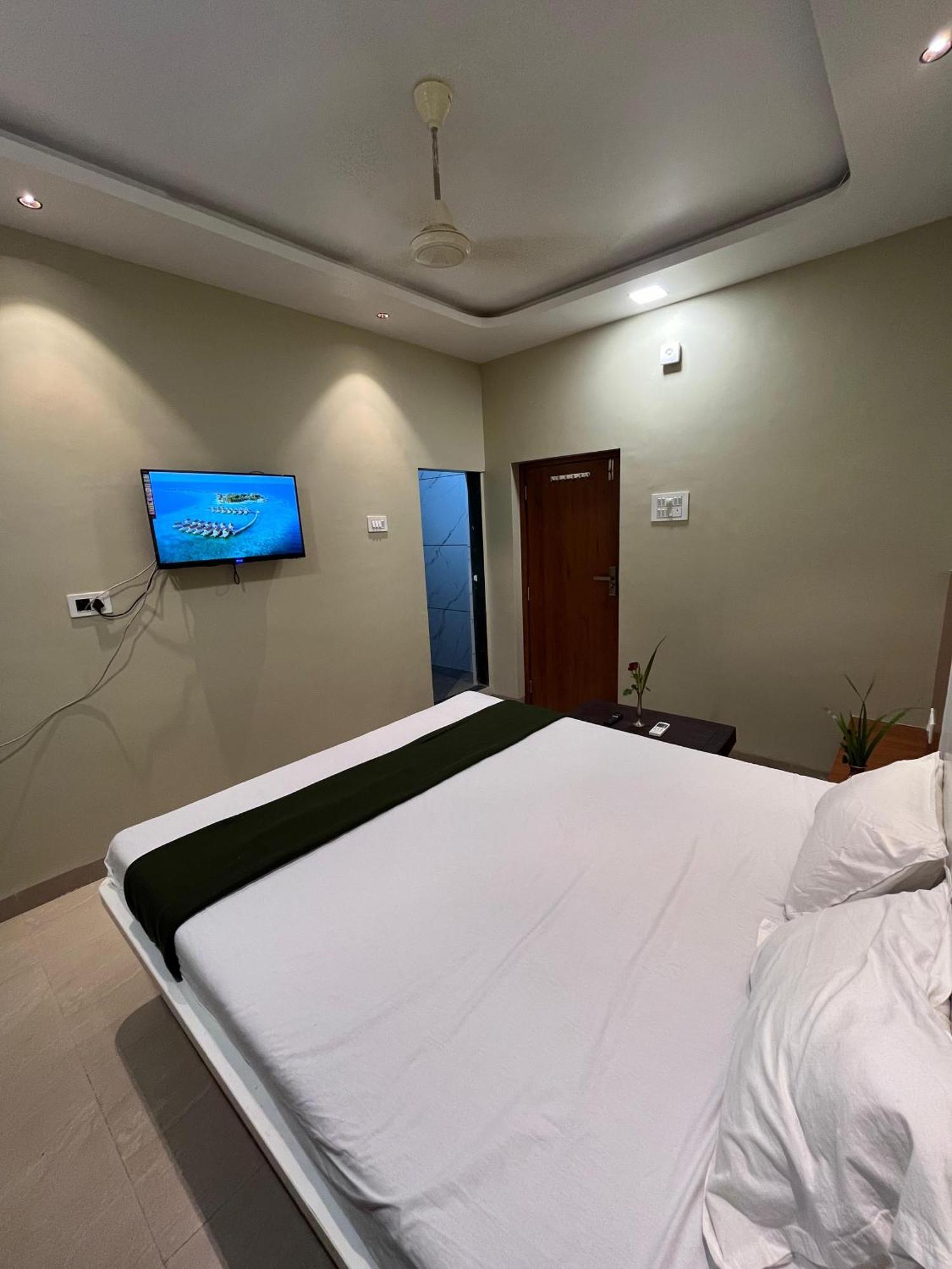 Hotel Sun Lodging Bhiwandi Luaran gambar
