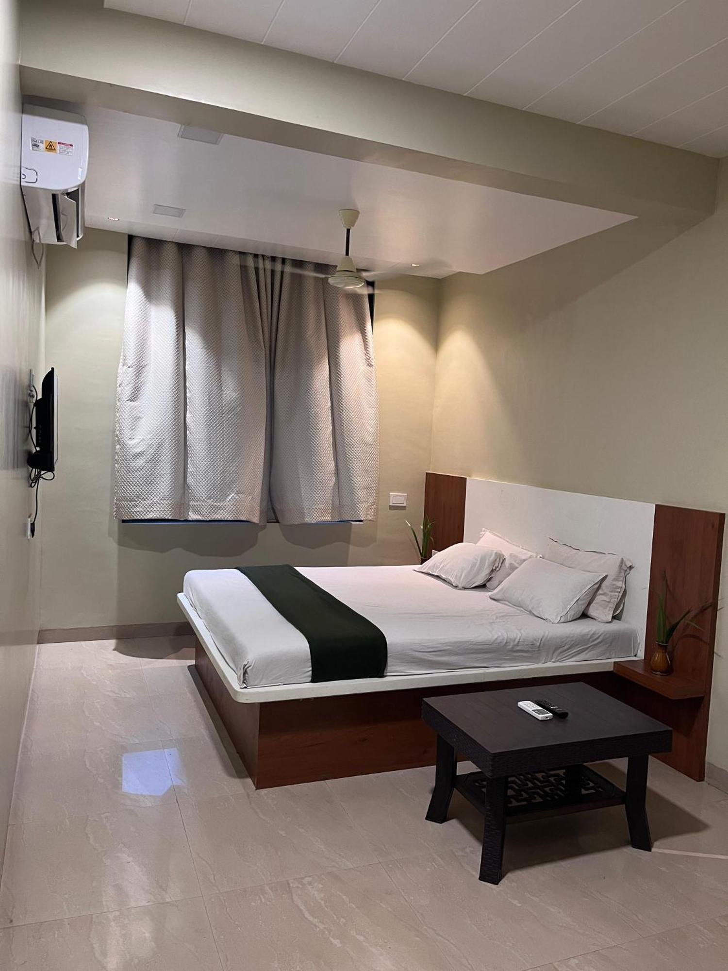 Hotel Sun Lodging Bhiwandi Luaran gambar